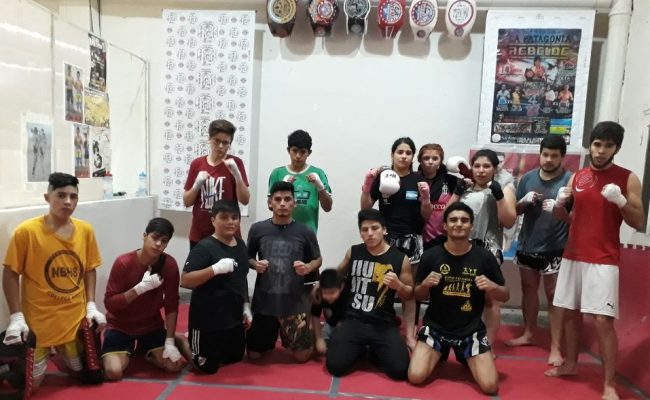 KICK BOXING. Viaja la Academia Municipal “Luchador”  a  Comodoro