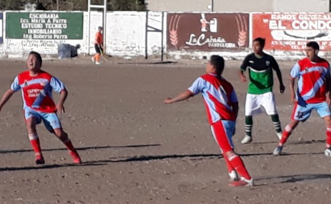 La  Juve empezò con buen pie .  Venció 2 a 1 a Catamarca