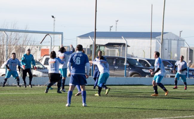 LIGA DE VETERANOS:  SE JUEGA EL  SABADO Y  EL LUNES