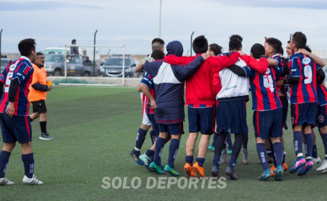 San Lorenzo ganó otra vez por  penales y  jugará la final con Salta