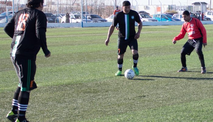 FUTBOL DE VETERANOS:   Se juega la 3era. fecha