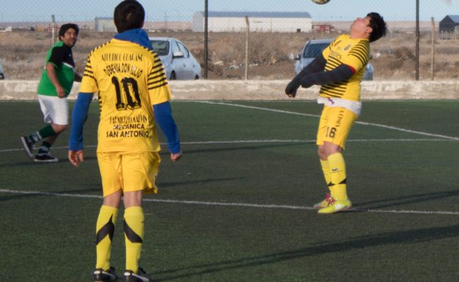 FUTBOL  DE VETERANOS: SI NO LLUEVE SE JUEGA MAÑANA LA 5TA. FECHA