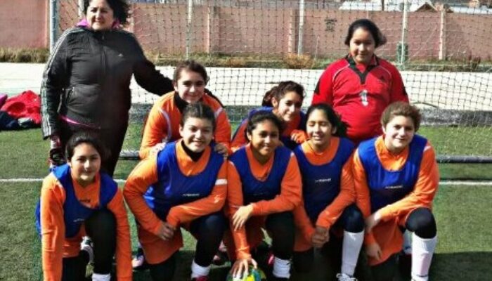 FUTBOL FEMENINO:  VIAJO DELEGACION  DEL COMPLEJO MUNICIPAL   SUB 16  A  PUERTO DESEADO