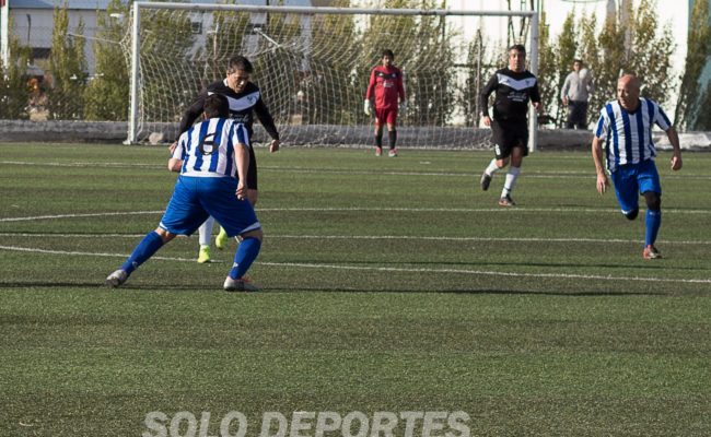 FUTBOL VETERANOS:  EMPATO EL LIDER Y SE ACERCAN SALTA, TRANSPORTES FIGUEROA  Y  DON BOSCO