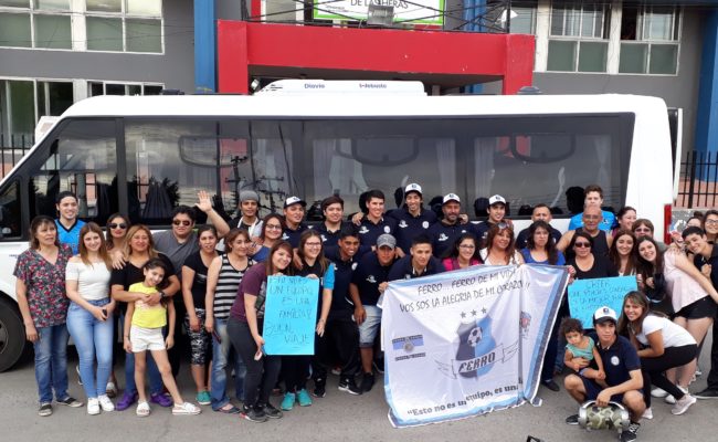 FUTSAL :  FERRO  PARTIÓ ESTA TARDE  RUMBO  A  MISIONES