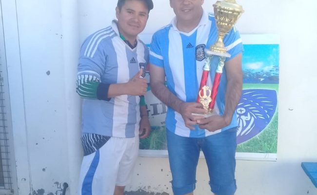FUTBOL TENIS:   Carlos Figueroa y Alex Araya  fueron los campeones