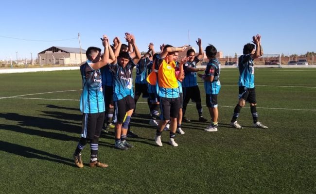 NOCHEROS  LE  GANÓ  2 A 0 AL   DEPORTIVO  LAS  HERAS  EN  EL   CLÁSICO DE  LA  JORNADA