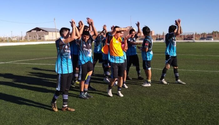 NOCHEROS  LE  GANÓ  2 A 0 AL   DEPORTIVO  LAS  HERAS  EN  EL   CLÁSICO DE  LA  JORNADA