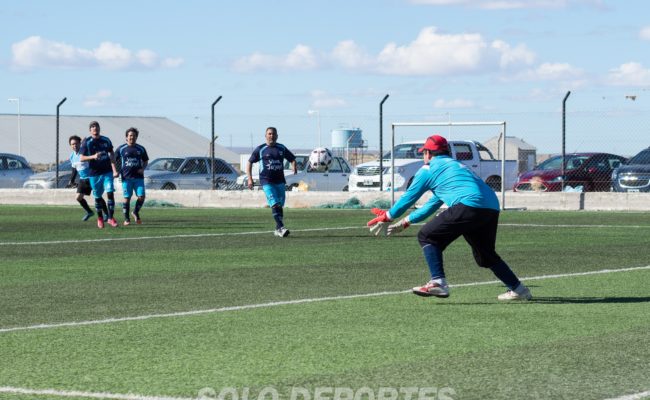 LIGA DE VETERANOS :  DEPORTIVO NOCHEROS LE GANÒ 3 A 2 A GASOLEROS Y ES ÙNICO LÌDER