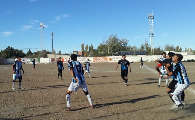 1 A 0 ANTE CATAMARCA . NOCHEROS GANA, SUMA Y SIGUE .