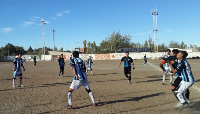 1 A 0 ANTE CATAMARCA . NOCHEROS GANA, SUMA Y SIGUE .