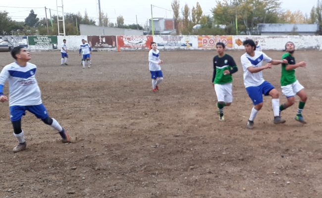 BAJO LA LLUVIA EL DEPO LE GANÓ A LA JUVE 3 A 1