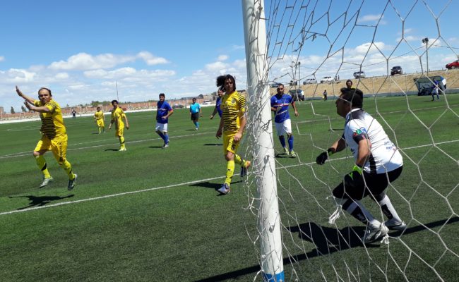 LIGA DE VETERANOS :  TRANSPORTES FIGUEROA ES AHORA EL ÙNICO LìDER