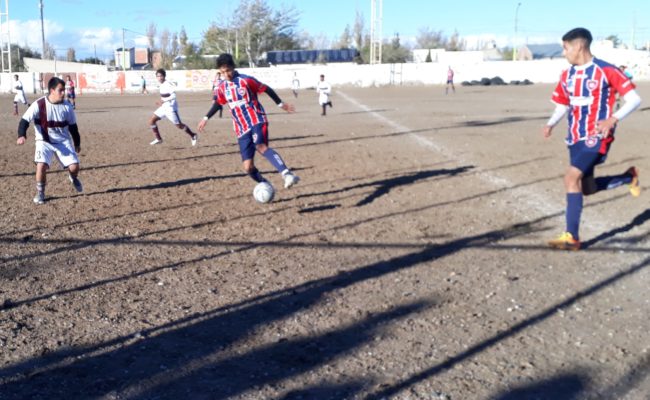 GRAN  TRIUNFO DE SALTA.  LE GANO A SAN LORENZO 3 A 1