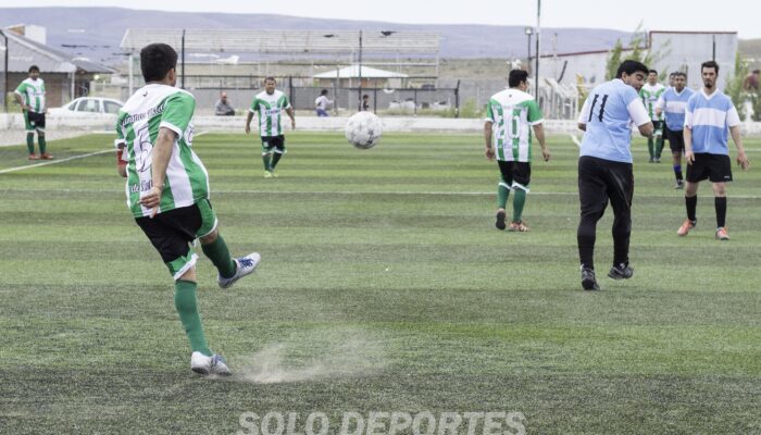 LIGA DE VETERANOS:  TRANSPORTES FIGUEROA PASÒ A LIDERAR LAS POSICIONES
