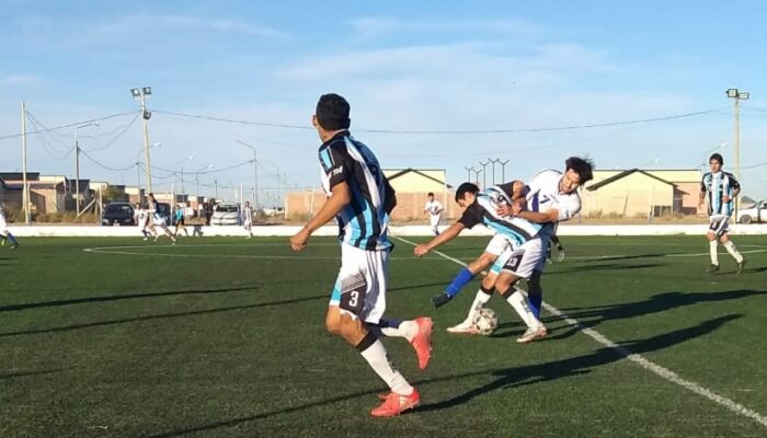 Otra  vez  el  líder  Nocheros no pudo con  El  Fortín:  igualaron  1  a  1