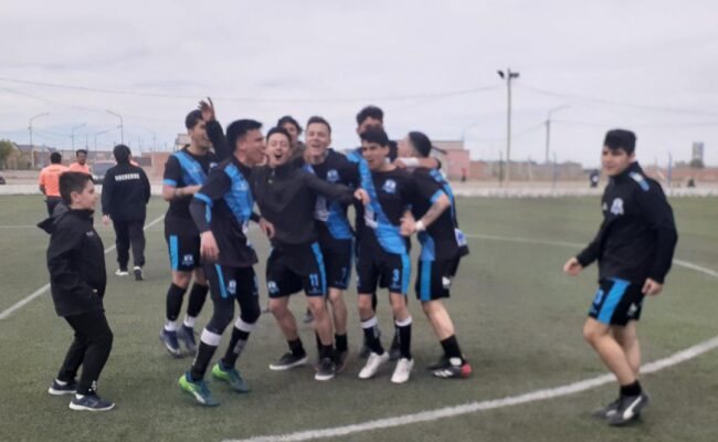 EN 4TA. NOCHEROS GRITO CAMPEON OTRA VEZ