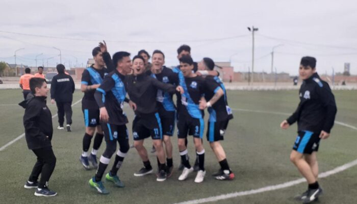 EN 4TA. NOCHEROS GRITO CAMPEON OTRA VEZ