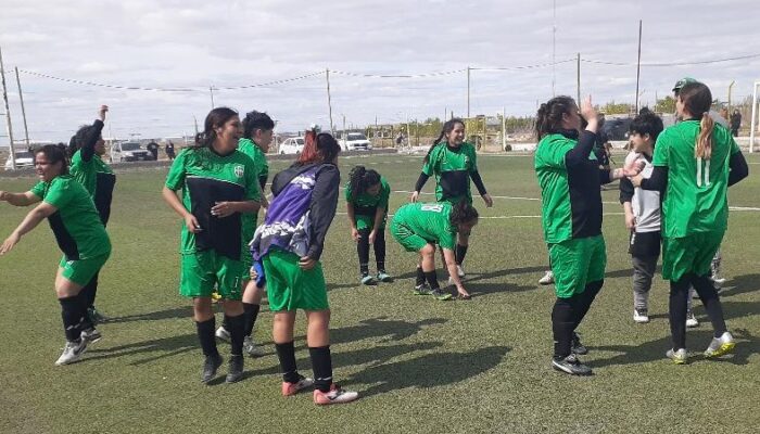 FUTBOL SUBSEDE LAS HERAS : JUVENTUS , EL PRIMER CAMPEON EN 1ERA. DIVISION FEMENINA