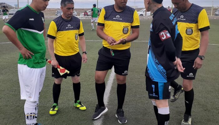 CUARTA DIVISION : JUVENTUS LO DIO VUELTA EN UN PARTIDAZO  Y  HABRA  OTRO PARTIDO PARA DEFINIR EL CAMPEON