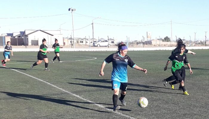 FUTBOL FEMENINO :  NOCHEROS  Y JUVENTUS JUEGAN LA FINAL DEL AÑO