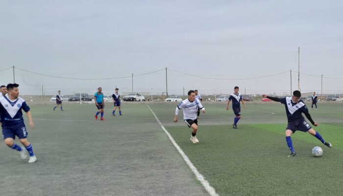 FUTBOL SUBSEDE LAS HERAS: NOCHEROS VENCIO 3 A 1 AL DEPORTIVO Y ES EL UNICO LIDER
