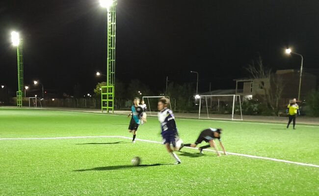 FUTBOL: GOLEARON JUVENTUS Y DEPORTIVO “A” EN 7MA. DIVISION